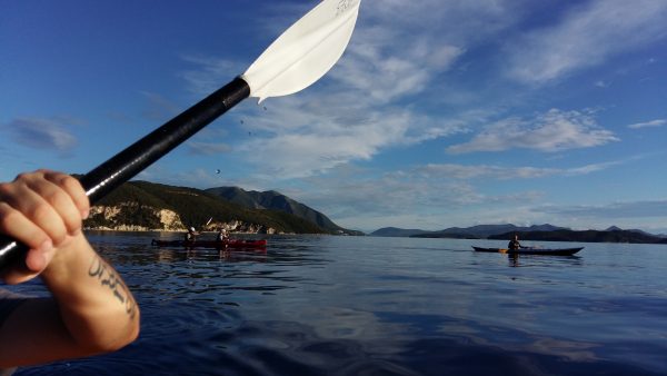 kayak-okolo-ostrov-diaporos-x-club-teambuilding-bg (8)-1