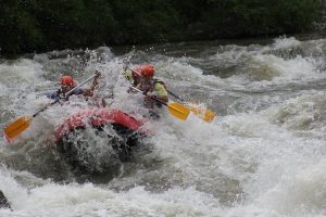 rafting-struma-zagryavame-za-sezona-teambuilding-bg-com-1